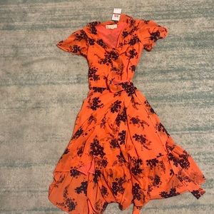 Michael Kors, size X Small, color coral peach